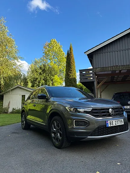 Volkswagen T-Roc 2021 photo 3