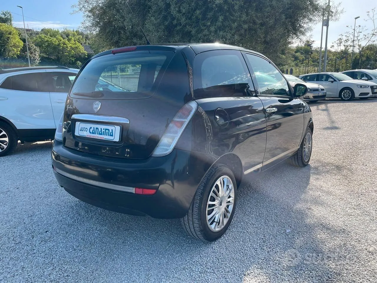 Lancia Ypsilon 2010 photo 2