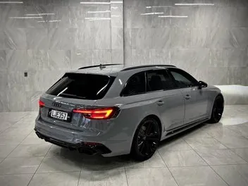 Audi Rs4 2018 photo 4