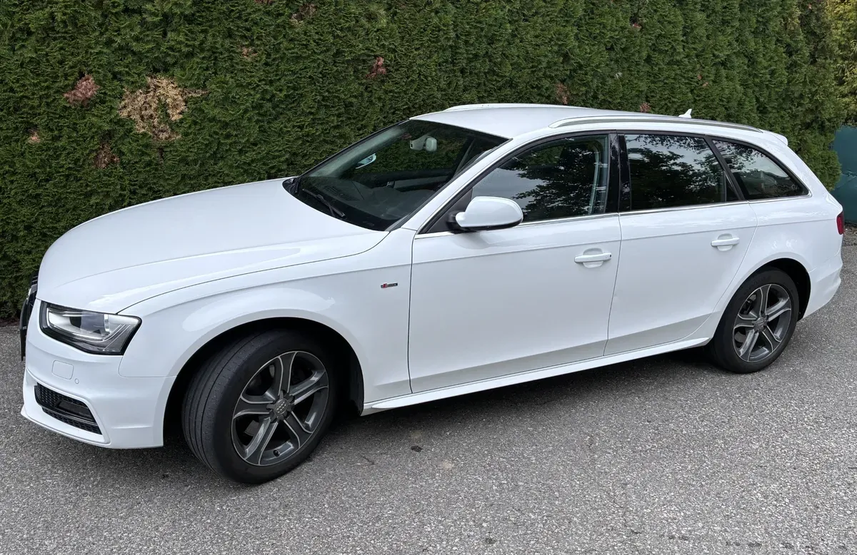 Audi A4 Avant 2015 photo 2
