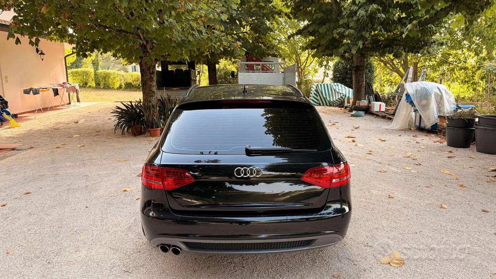 Audi A4 2010 photo 2