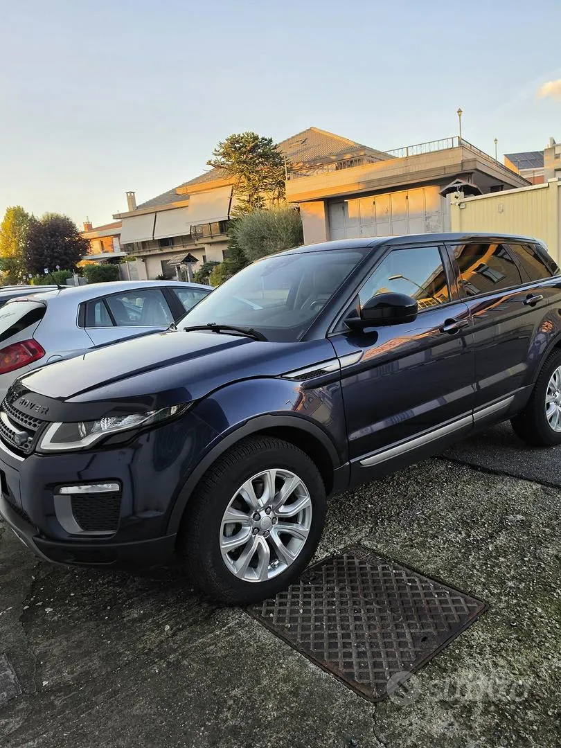 Land Rover Range Rover Evoque 2018 photo 2