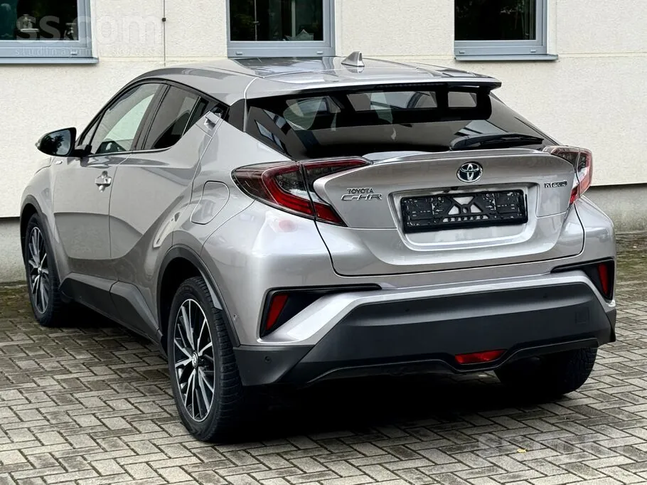 Toyota C-Hr 2017 photo 4