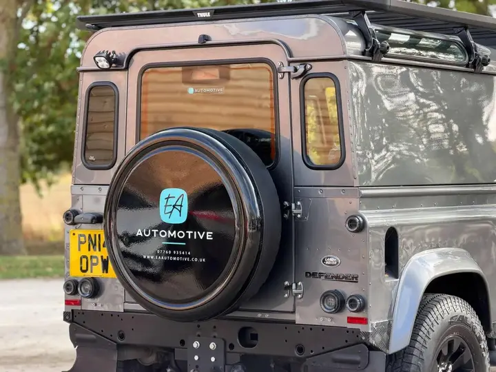 Land Rover Defender 90 2014 photo 5