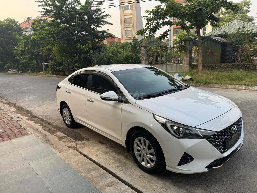 Hyundai Accent 2022 photo 2