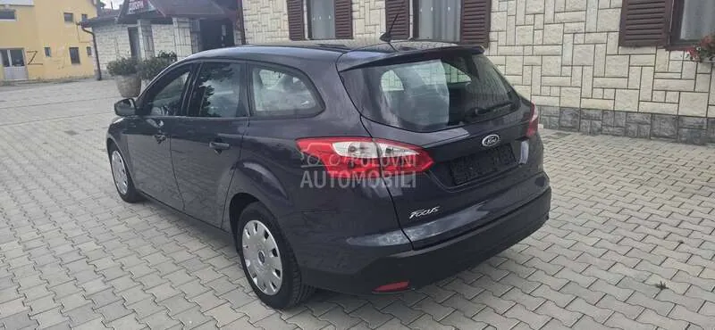 Ford Focus 2012 photo 5