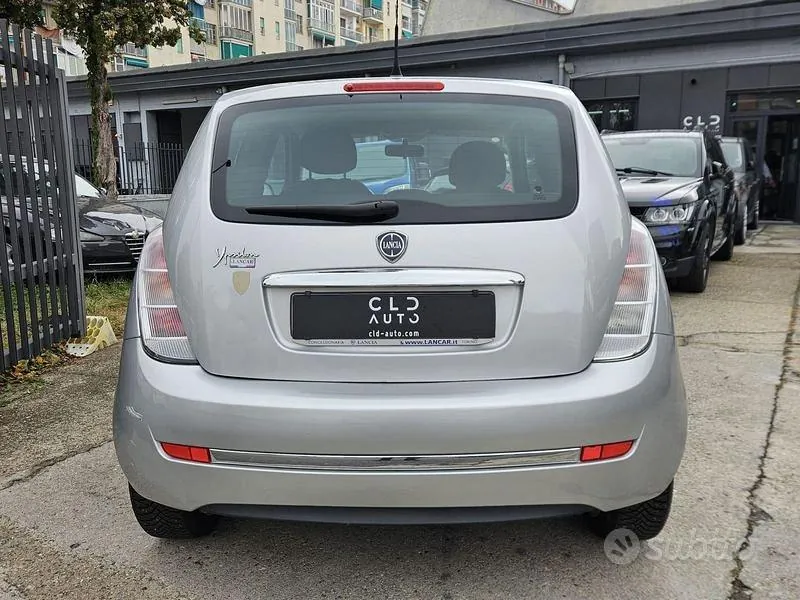 Lancia Ypsilon 2011 photo 5