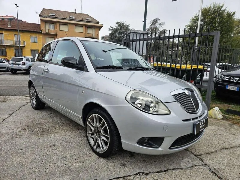 Lancia Ypsilon 2011 photo 3
