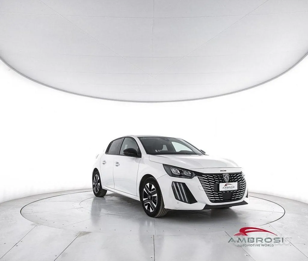 Peugeot 208 2025 photo 2