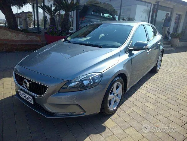 Volvo V40 2018 photo 3