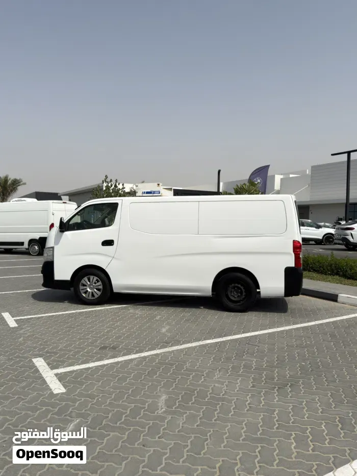 Nissan Urvan 2021 photo 3