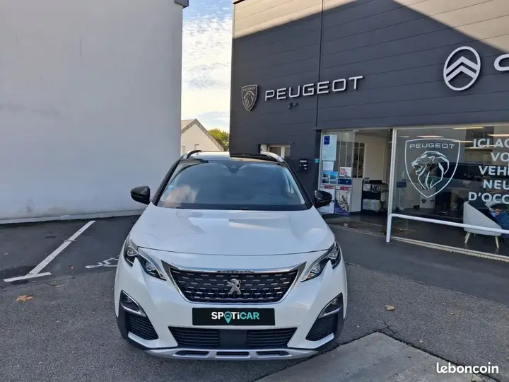 Peugeot 5008 2020 photo 2