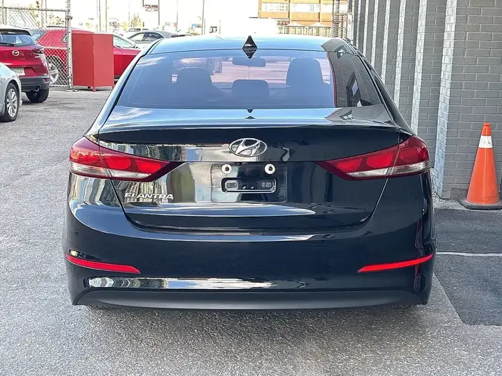 Hyundai Elantra 2017 photo 5