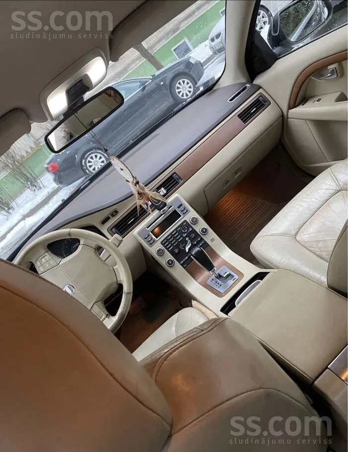 Volvo S80