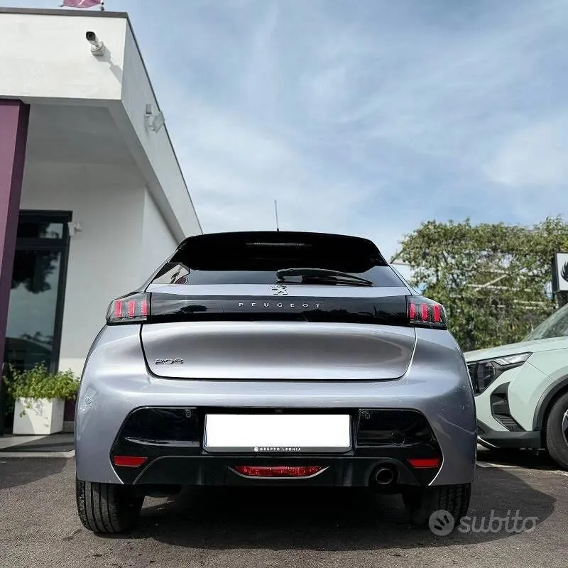 Peugeot 208 2023 photo 5