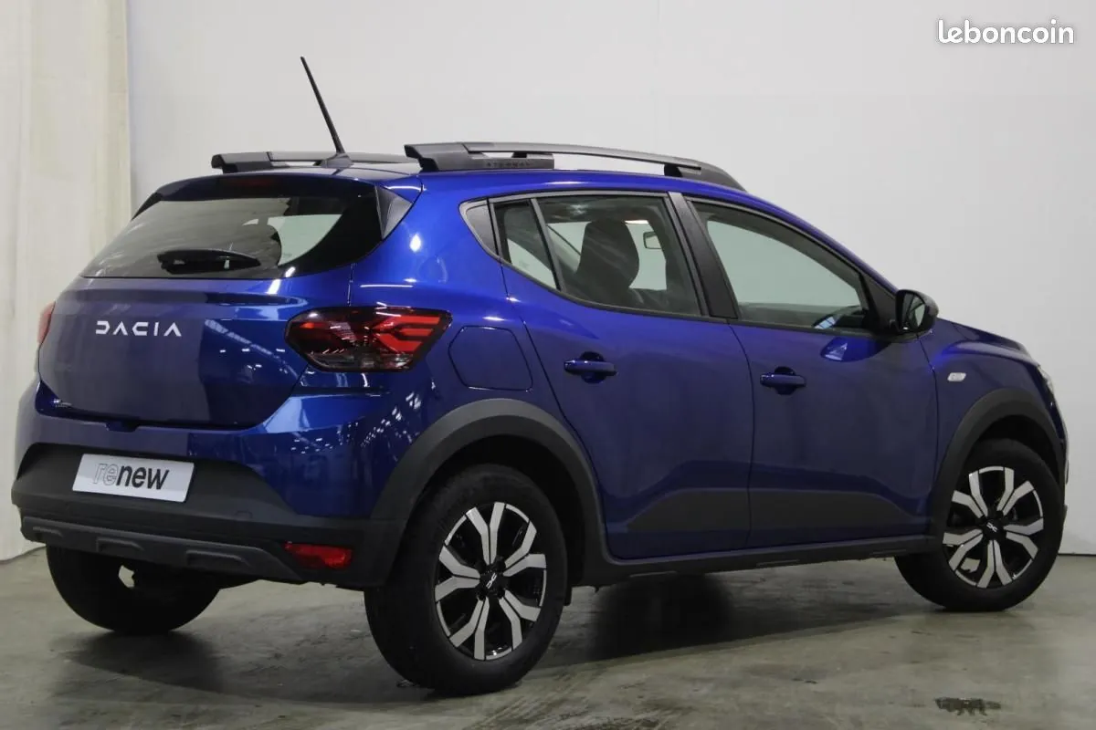 Dacia Sandero 2023 photo 2
