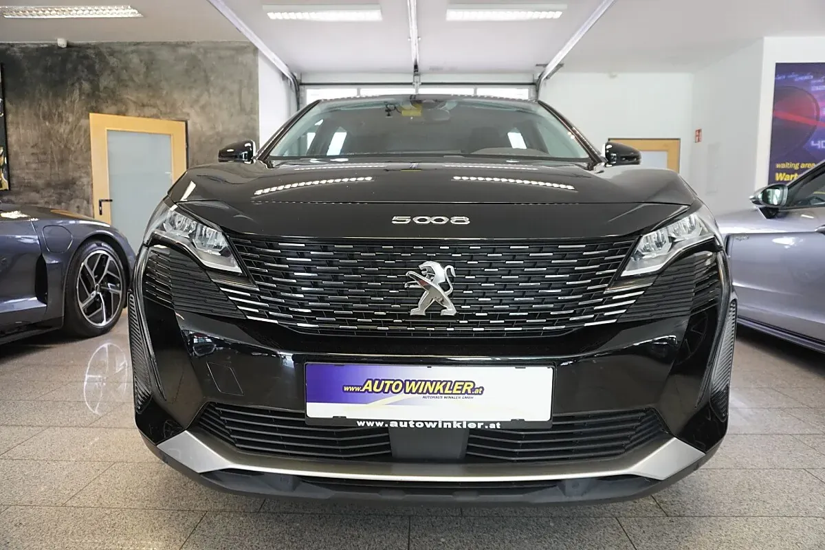 Peugeot 5008 2021 photo 2