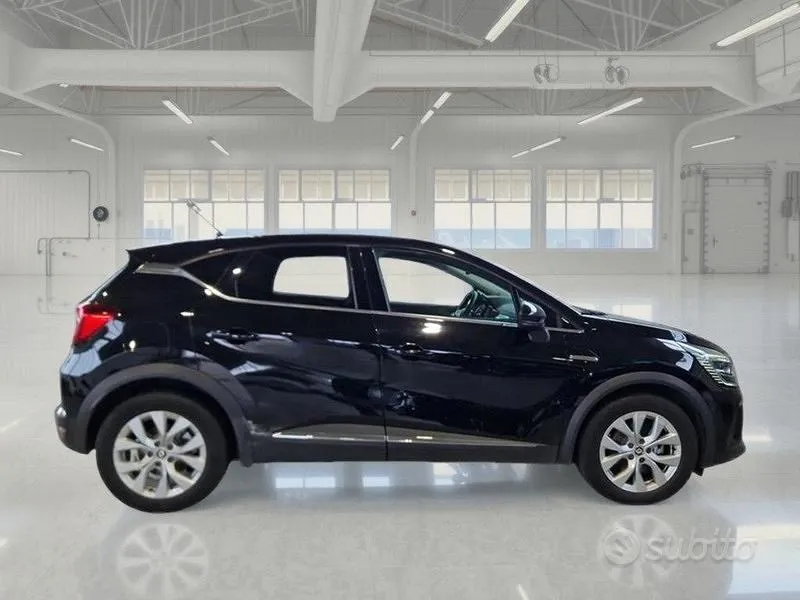 Renault Captur 2022 photo 3