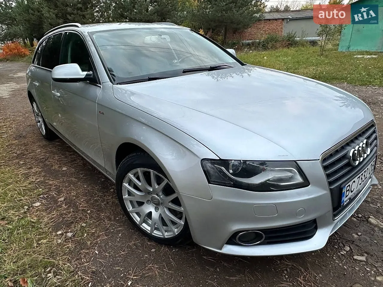 Audi A4 2010 photo 3