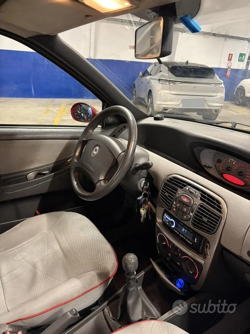 Lancia Y 2002 photo 5