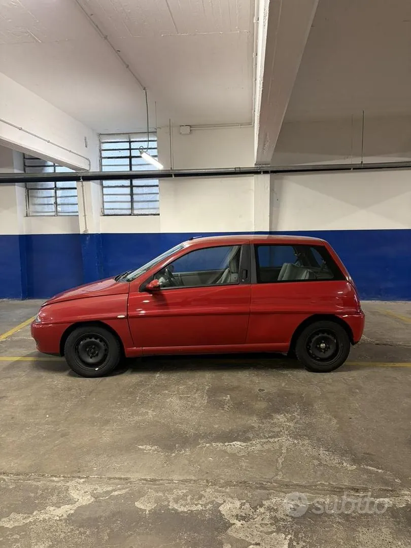 Lancia Y 2002 photo 2