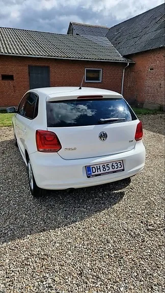 Volkswagen Polo 2012 photo 5
