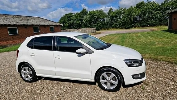 Volkswagen Polo 2012 photo 4