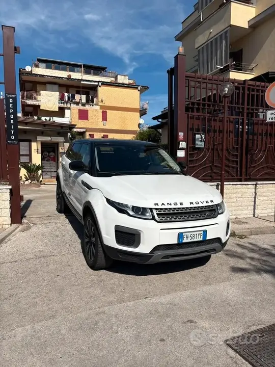 Land Rover Range Rover Evoque 2017 photo 4