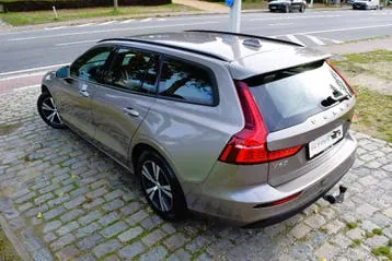 Volvo V60 2019 photo 2