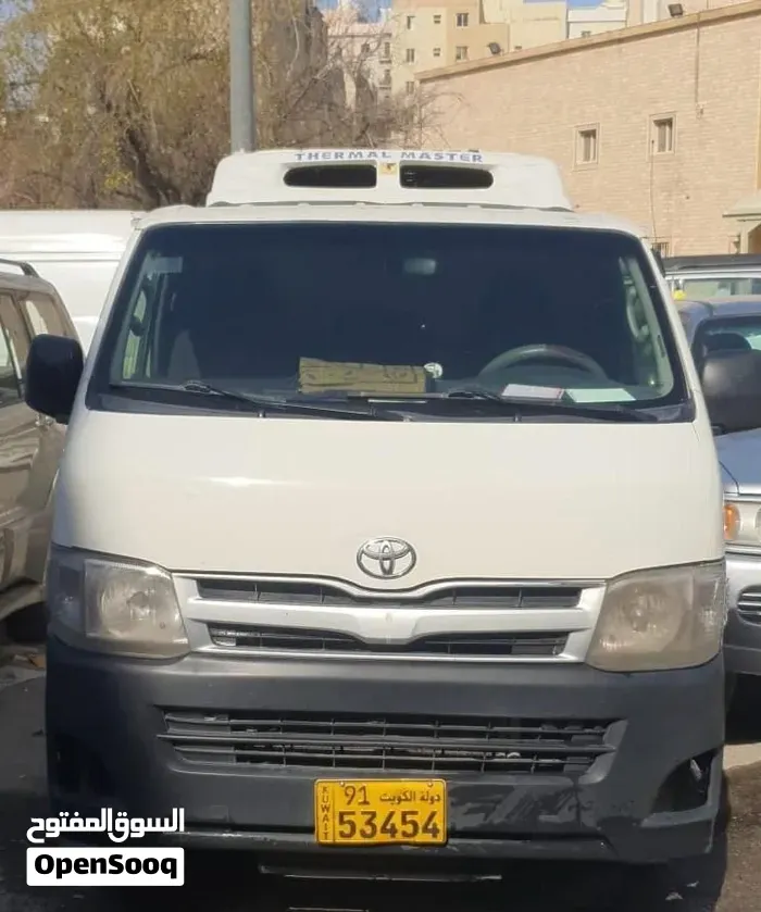 Toyota Hiace 2013 photo 5