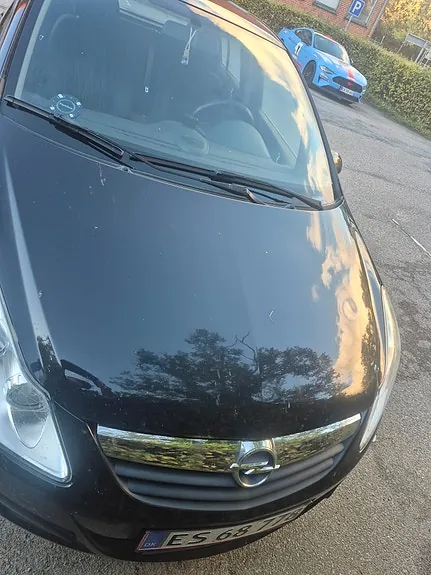 Opel Corsa 2010 photo 2