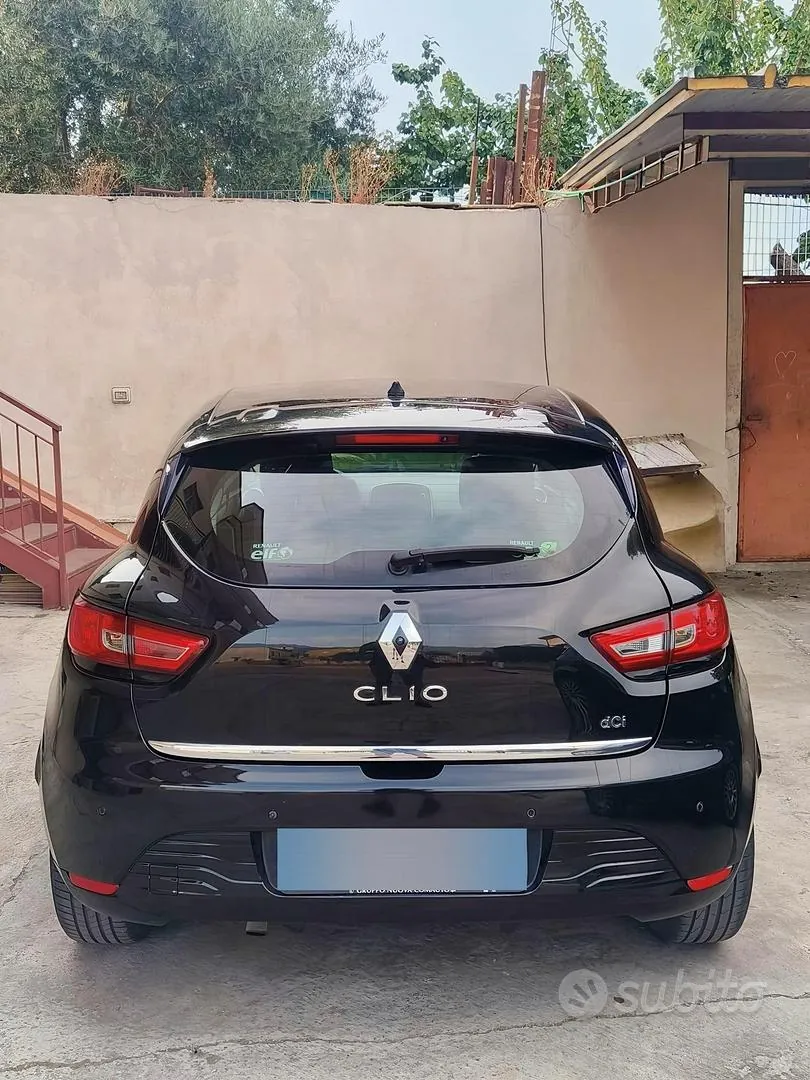 Renault Clio 2015 photo 2