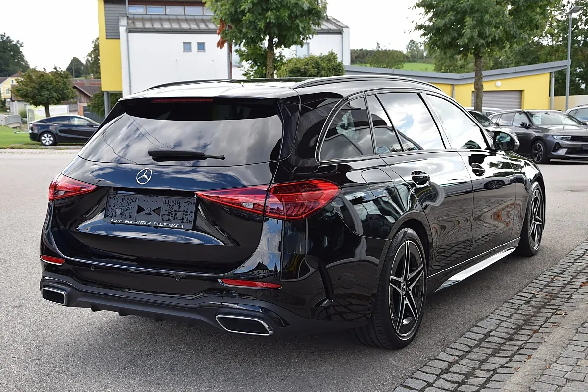 Mercedes-Benz C-Class 2022 photo 3