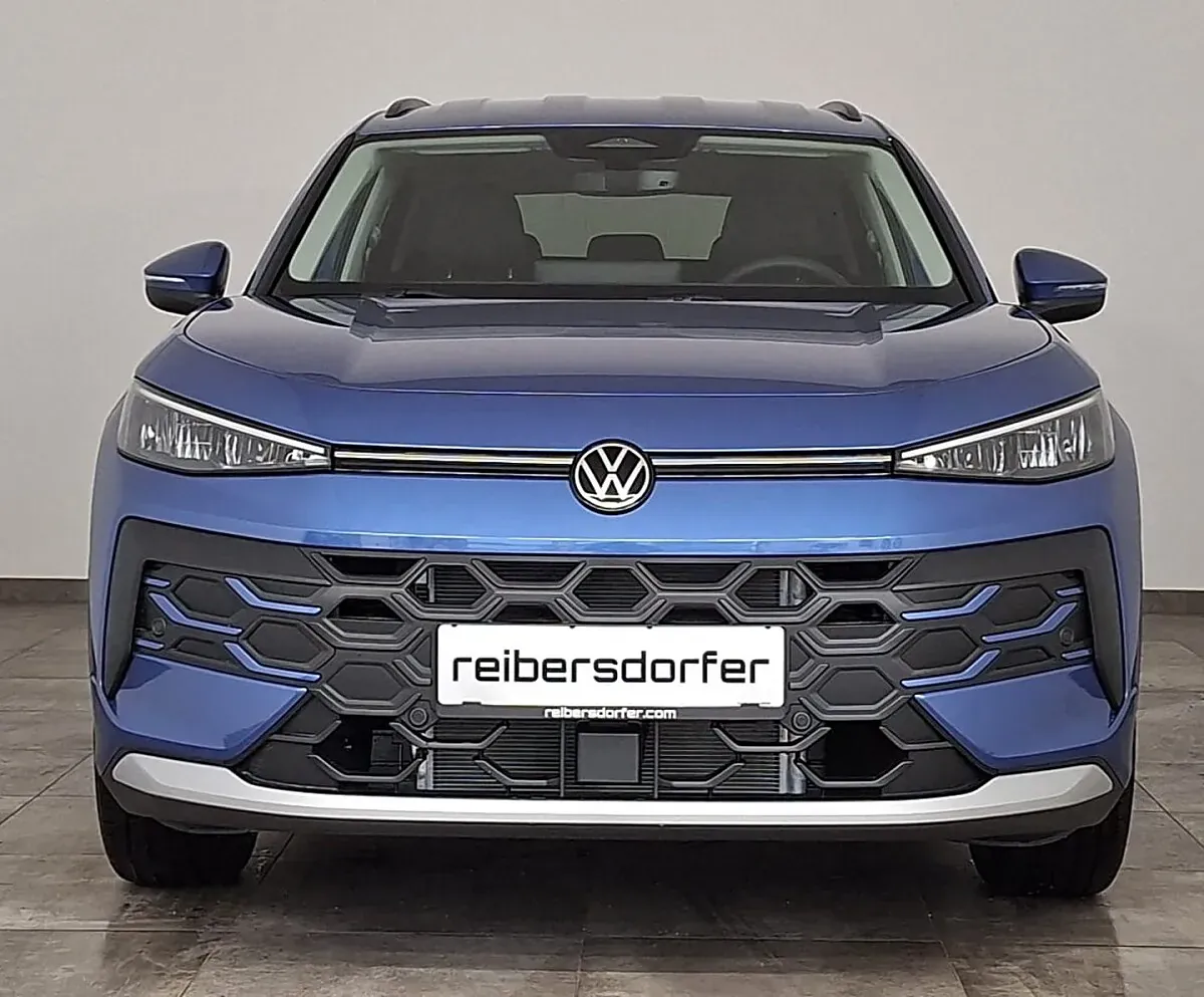 Volkswagen T-Roc 2025 photo 2