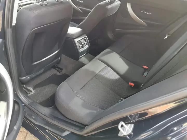 BMW 3 Series 2014 photo 2