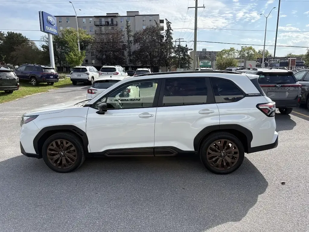 Subaru Forester 2025 photo 2