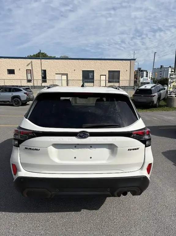 Subaru Forester 2025 photo 5