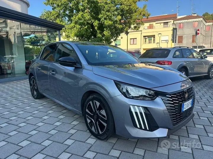 Peugeot 208 2025 photo 5
