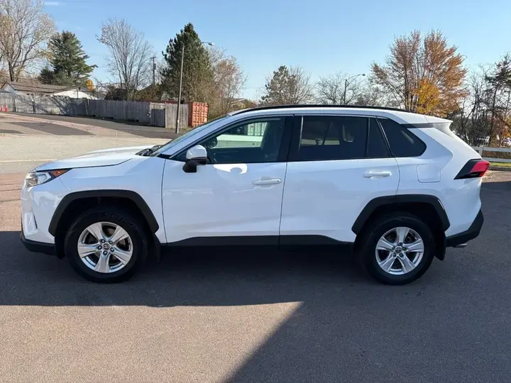 Toyota Rav4 2021 photo 4