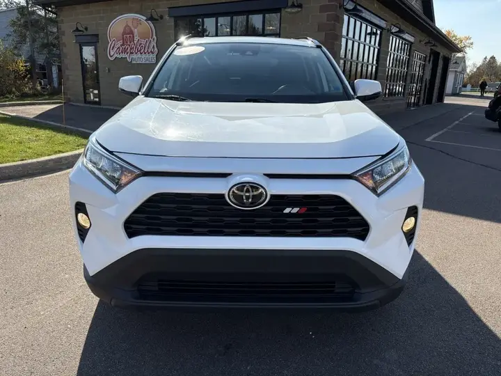 Toyota Rav4 2021 photo 2