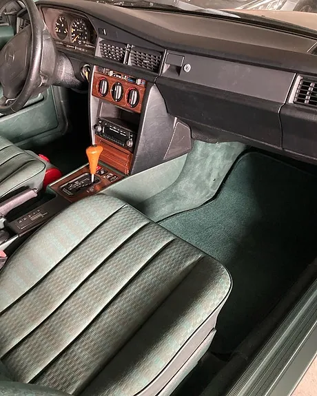 Mercedes-Benz 190 E 1991 photo 2