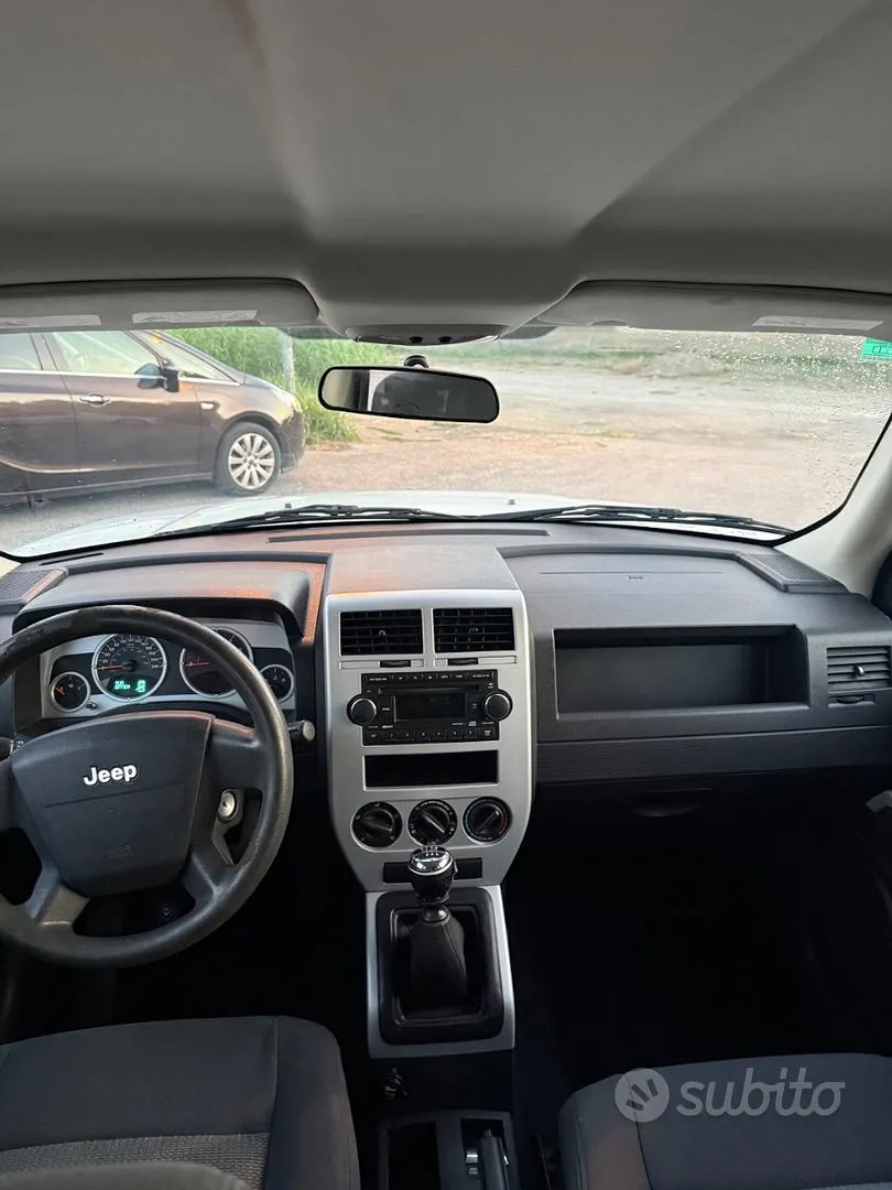 Jeep Renegade 2010 photo 4