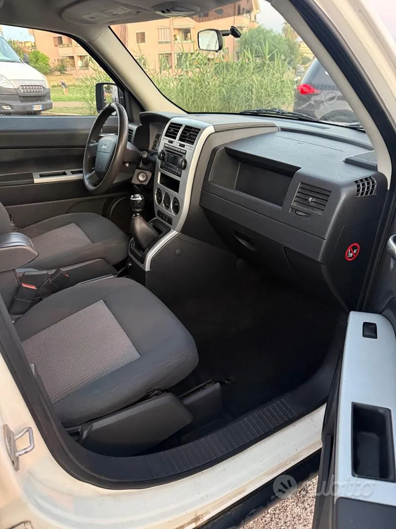 Jeep Renegade 2010 photo 5