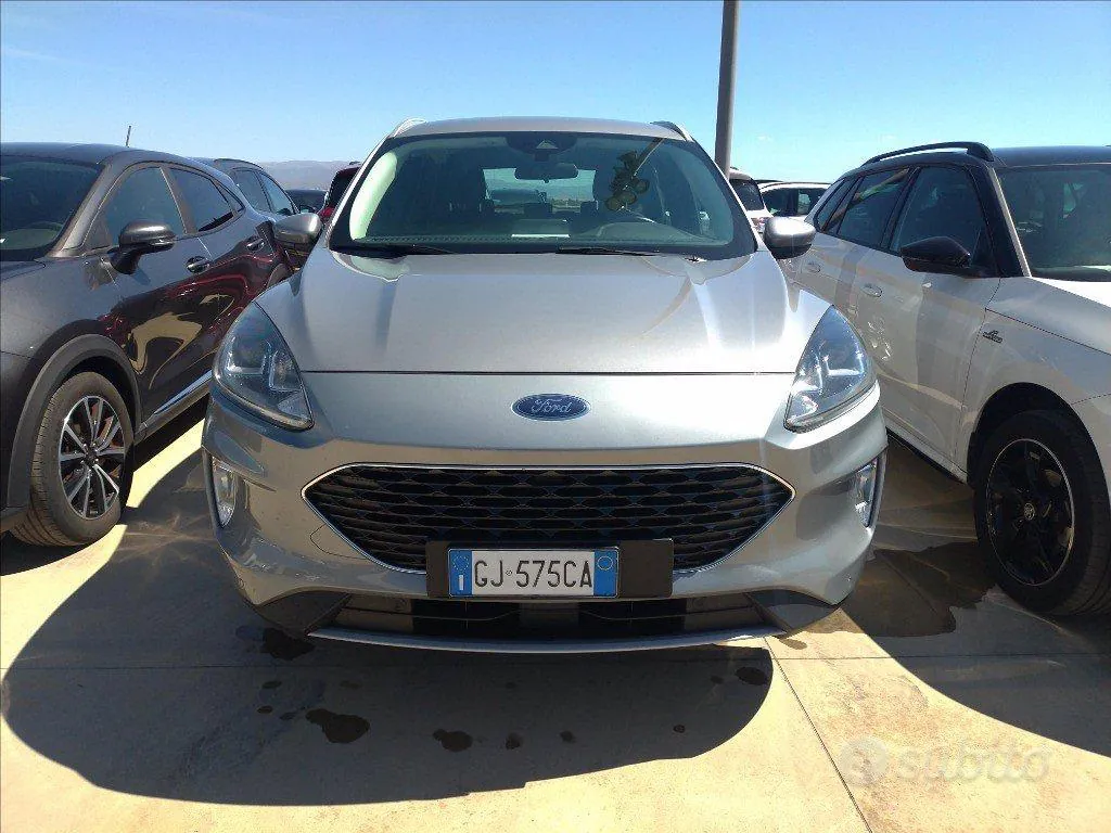 Ford Kuga 2022 photo 2