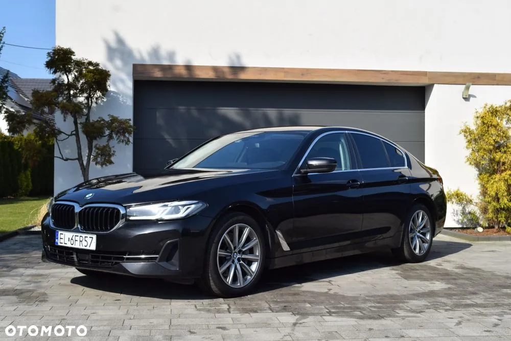 BMW 5 2022 photo 3