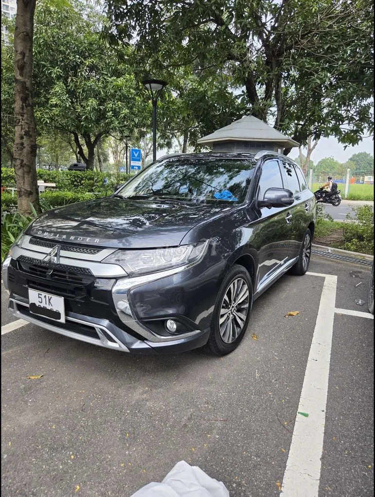 Mitsubishi Outlander 2022 photo 3