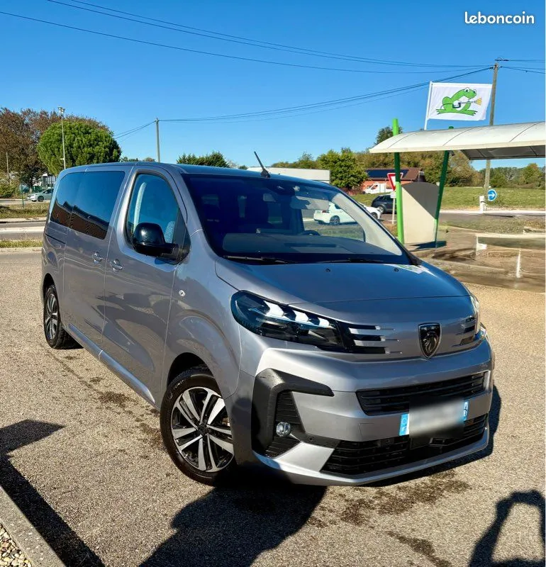 Peugeot Expert Combi 2025 photo 2