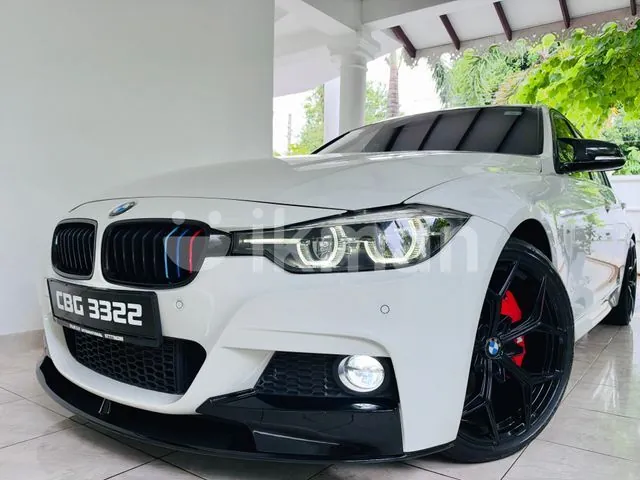 BMW 318I
