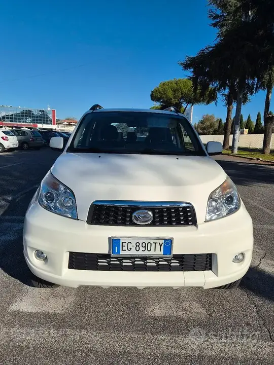 Daihatsu Terios 2011 photo 4