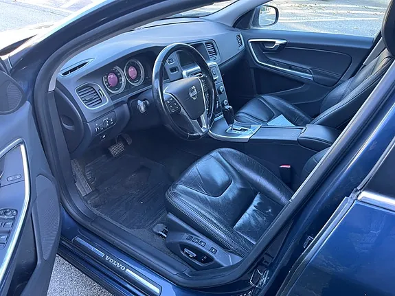 Volvo V60 2012 photo 5